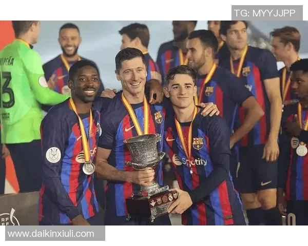 巴塞罗那主场迎战比利亚雷尔争夺西甲积分榜重要胜利 巴塞罗那主场迎战比利亚雷尔争夺西甲积分榜重要胜利